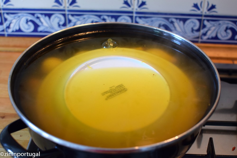 Stoofpeertjes: bord erop